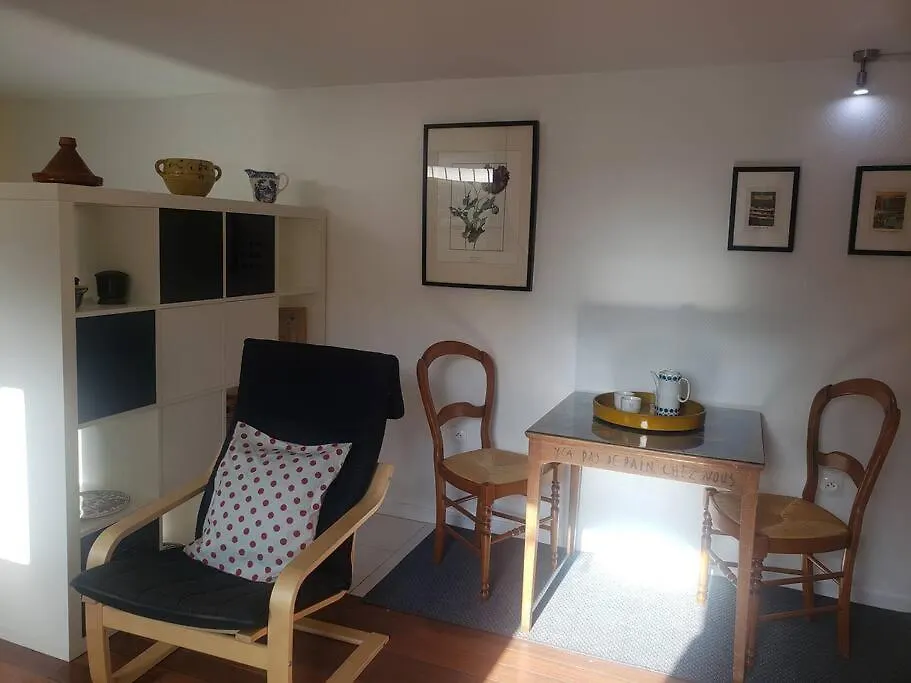 Apartment Studio Buena Vista Avec Terrasse Sur Jardin Bron
