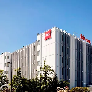 Ibis Lyon Est Bron