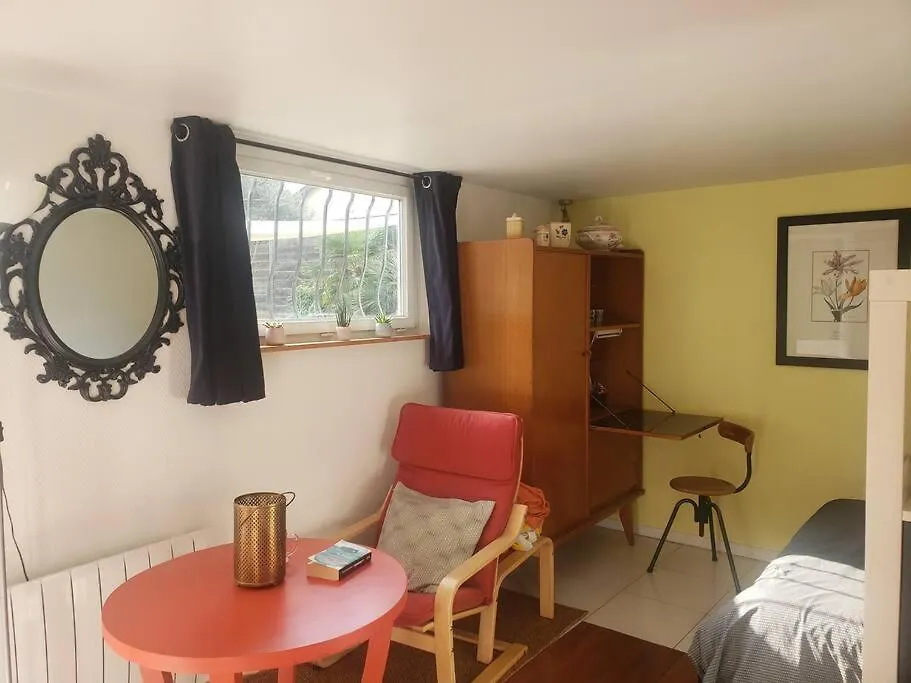 Studio Buena Vista Avec Terrasse Sur Jardin Bron 0*,